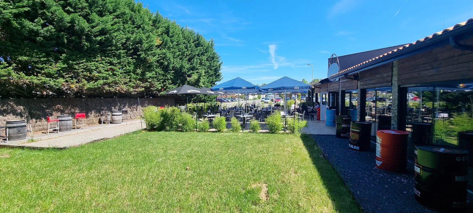 Arthurs Frenchies BBQ · Photos 2